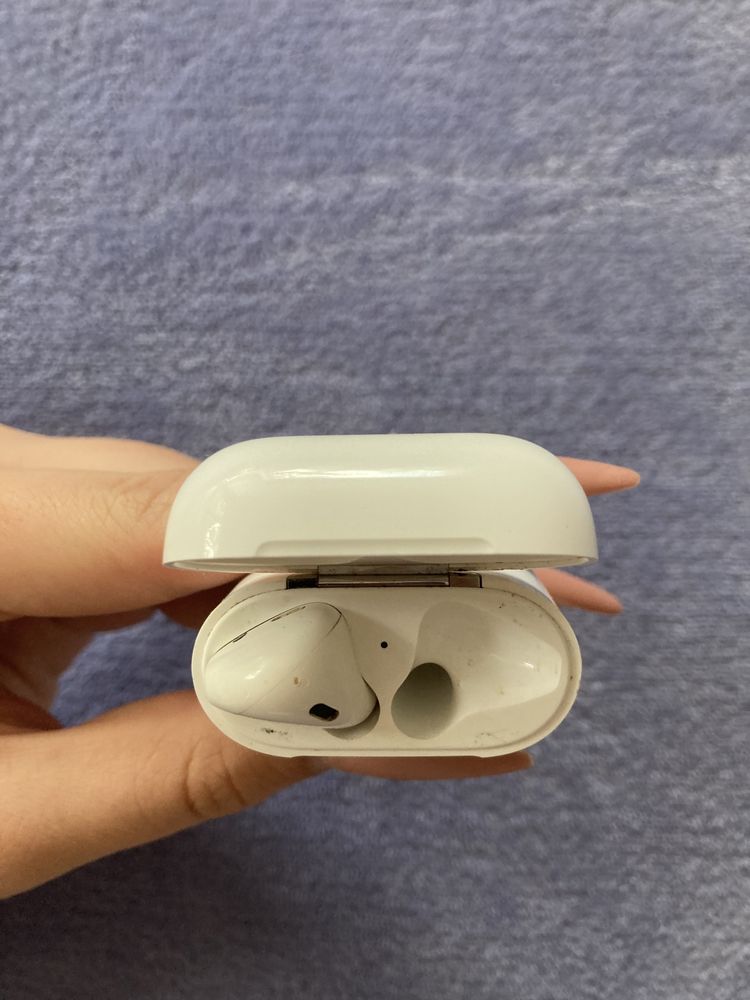 Airpods кутийка