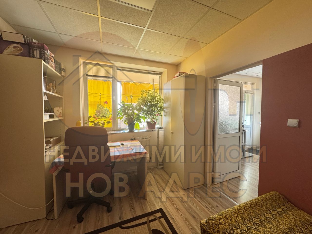 Продава се Тристаен апартамент в Търговище, Център - 90 кв.м за 1247 €/кв.м - Снимка #2