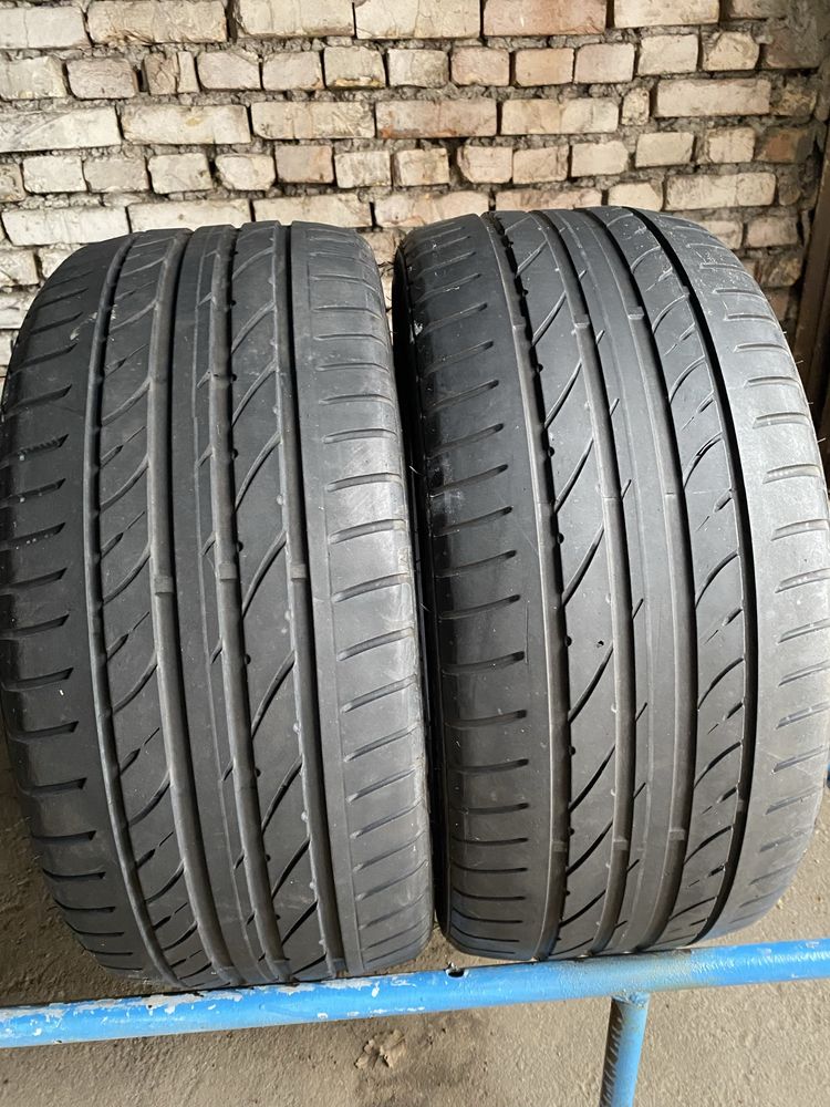 235/35/19 пара бу сайлун