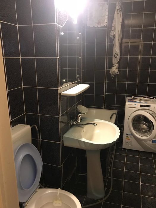 Inchiriez apartament