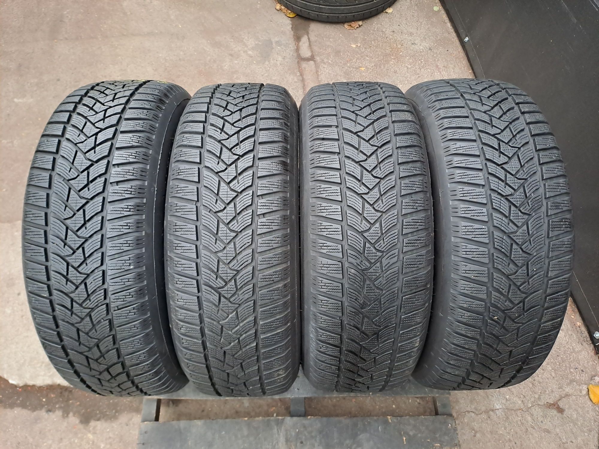 4бр. 7mm 215/65/16 Dunlop Wintet Sport 5