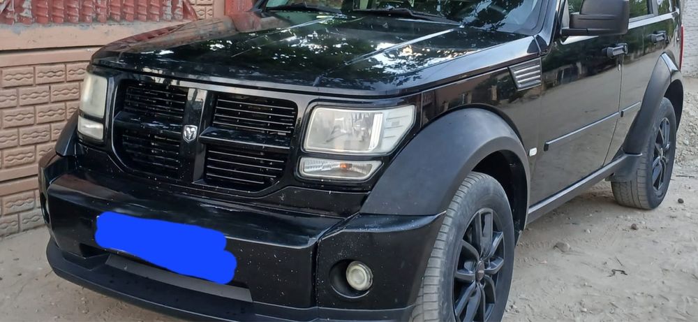 Se vinde Dodge nitro 2.7 diesel