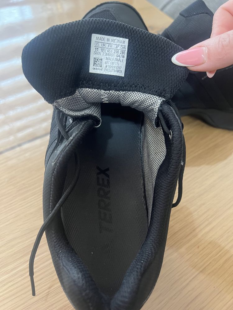 Маратонки adidas TERREX 45 1/2 номер