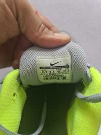 Adidași Nike Dual Fusion