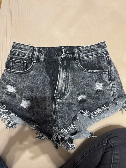 Къси черни дънки