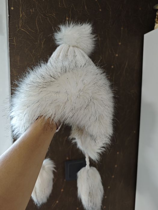 Зимна шапка с пух