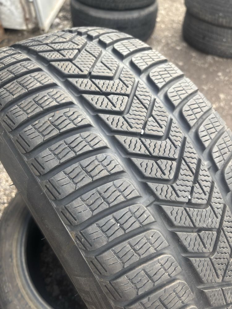 255/45/19 Pirelli 2 бр 2020, Continental 2 бр 2022