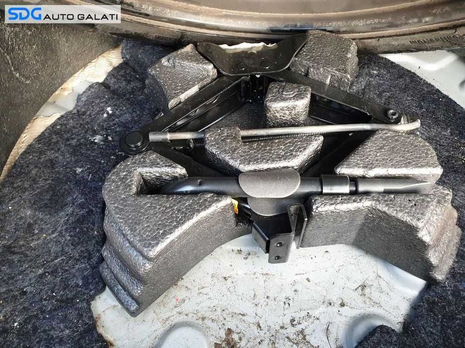 Spuma Suport Cric si Coarba Cheie Roti Ford Kuga 1 2008 - 2013