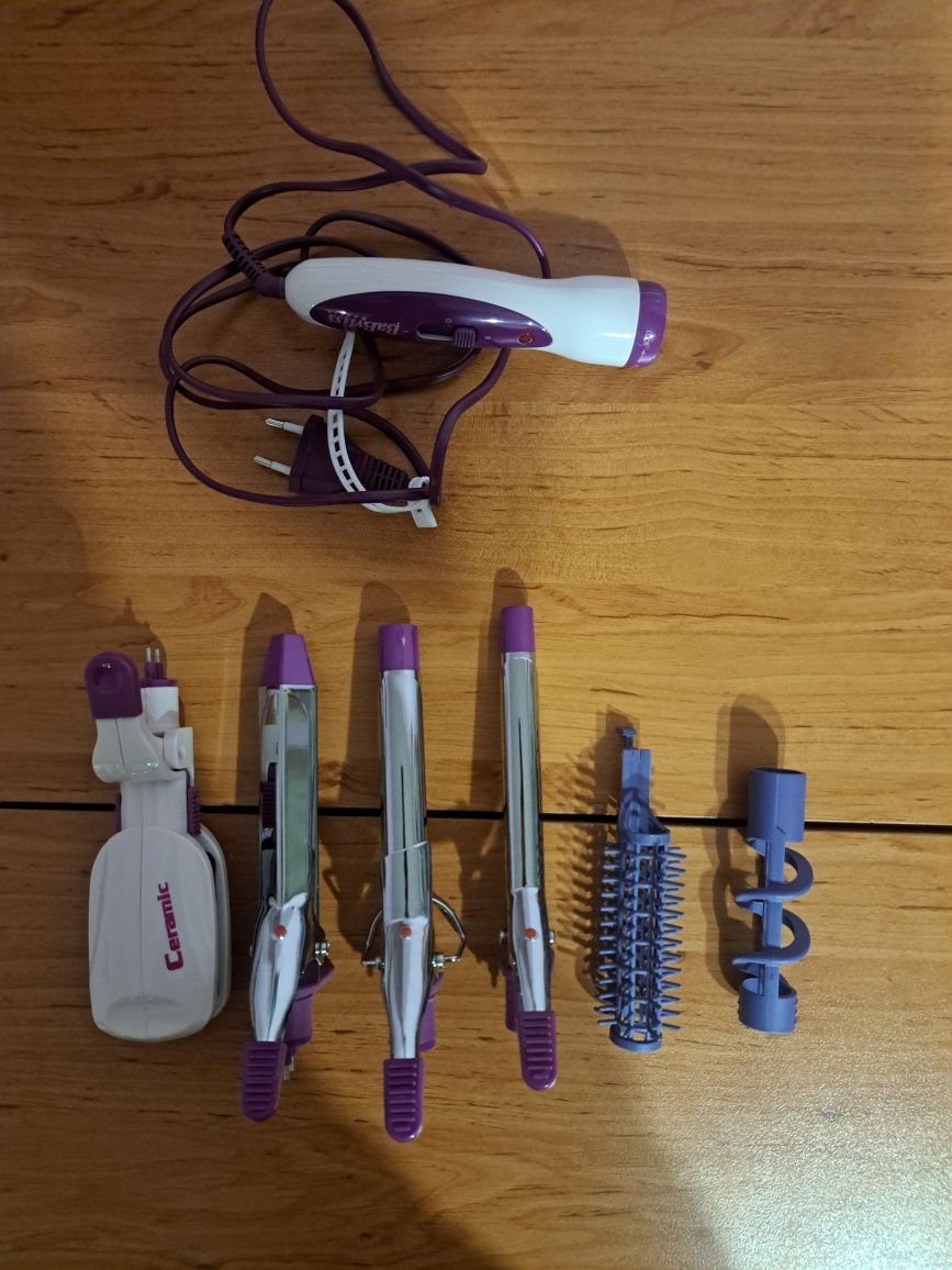 Multistyler на BaByliss-преса плюс маши за коса и несесър към тях