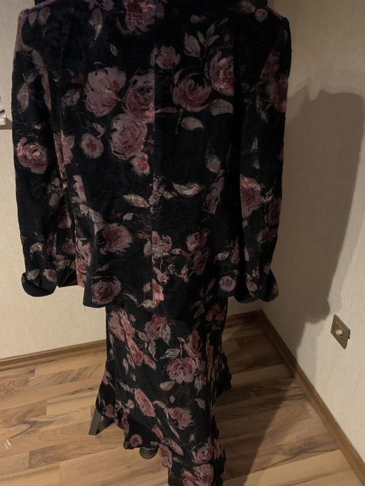 Costum dama ( 3 piese ) din catifea velurata Marimea L