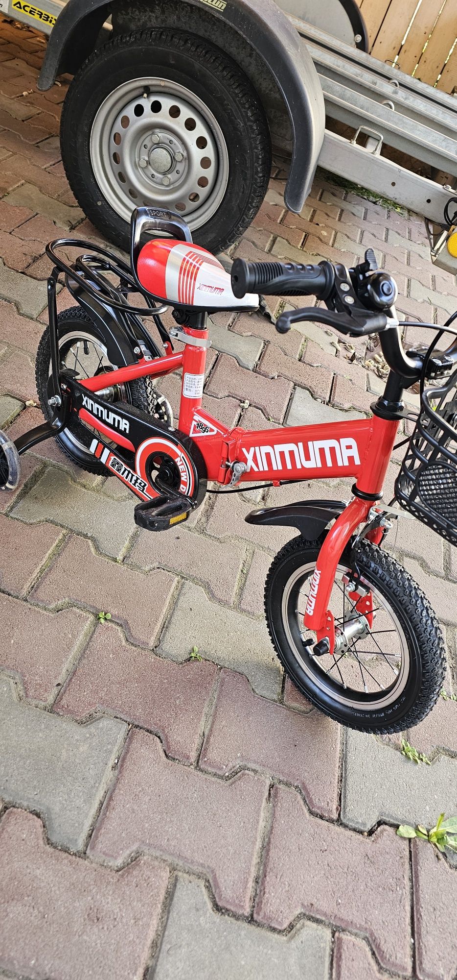 Bicicleta copii cu roti ajutătoare noua
