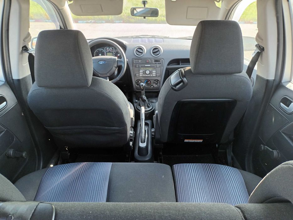 Ford fusion 1.4 tdci Vand sau schimb cu SUV defect