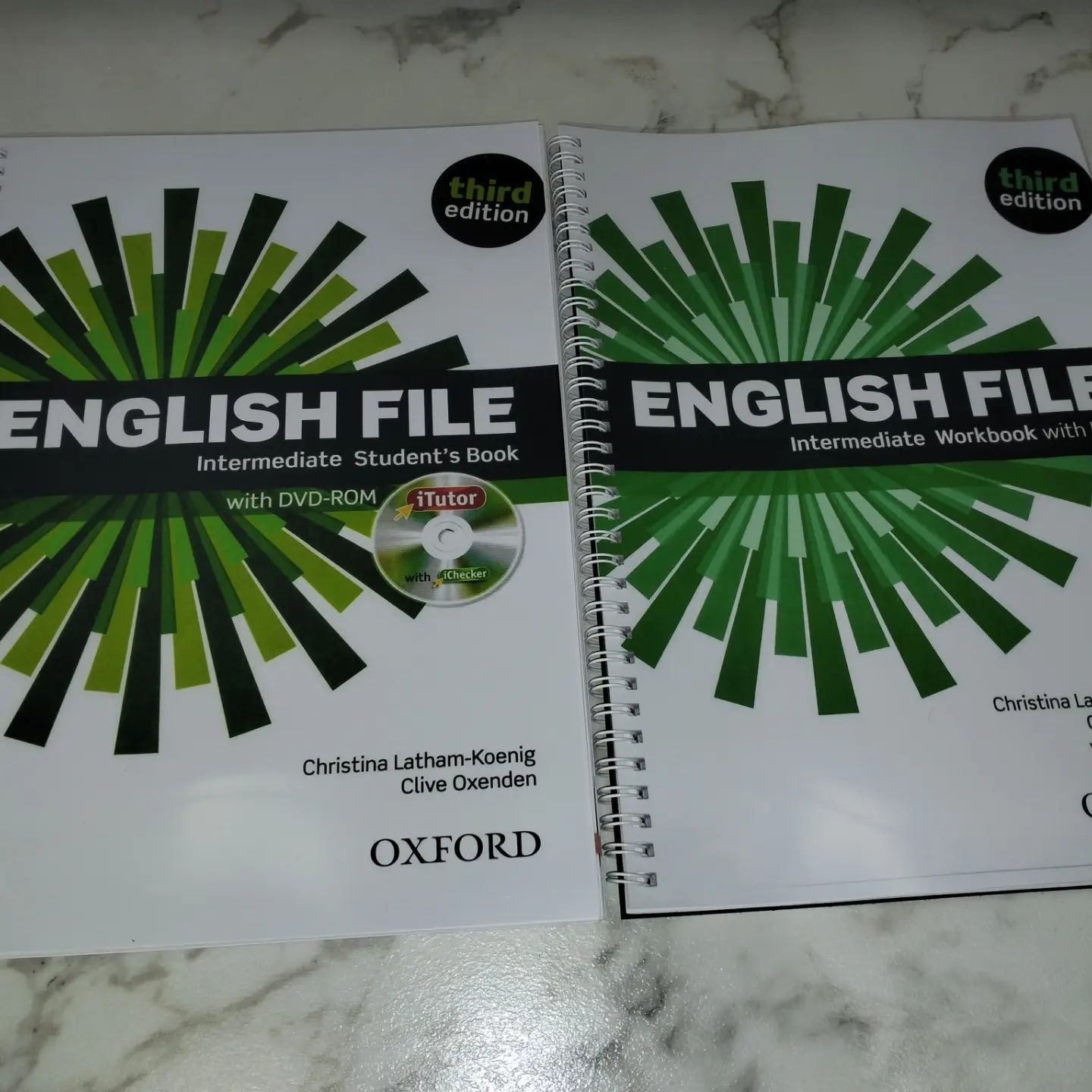 Английские книги, Way ahead, New English file, Solutions, Headway, Fly