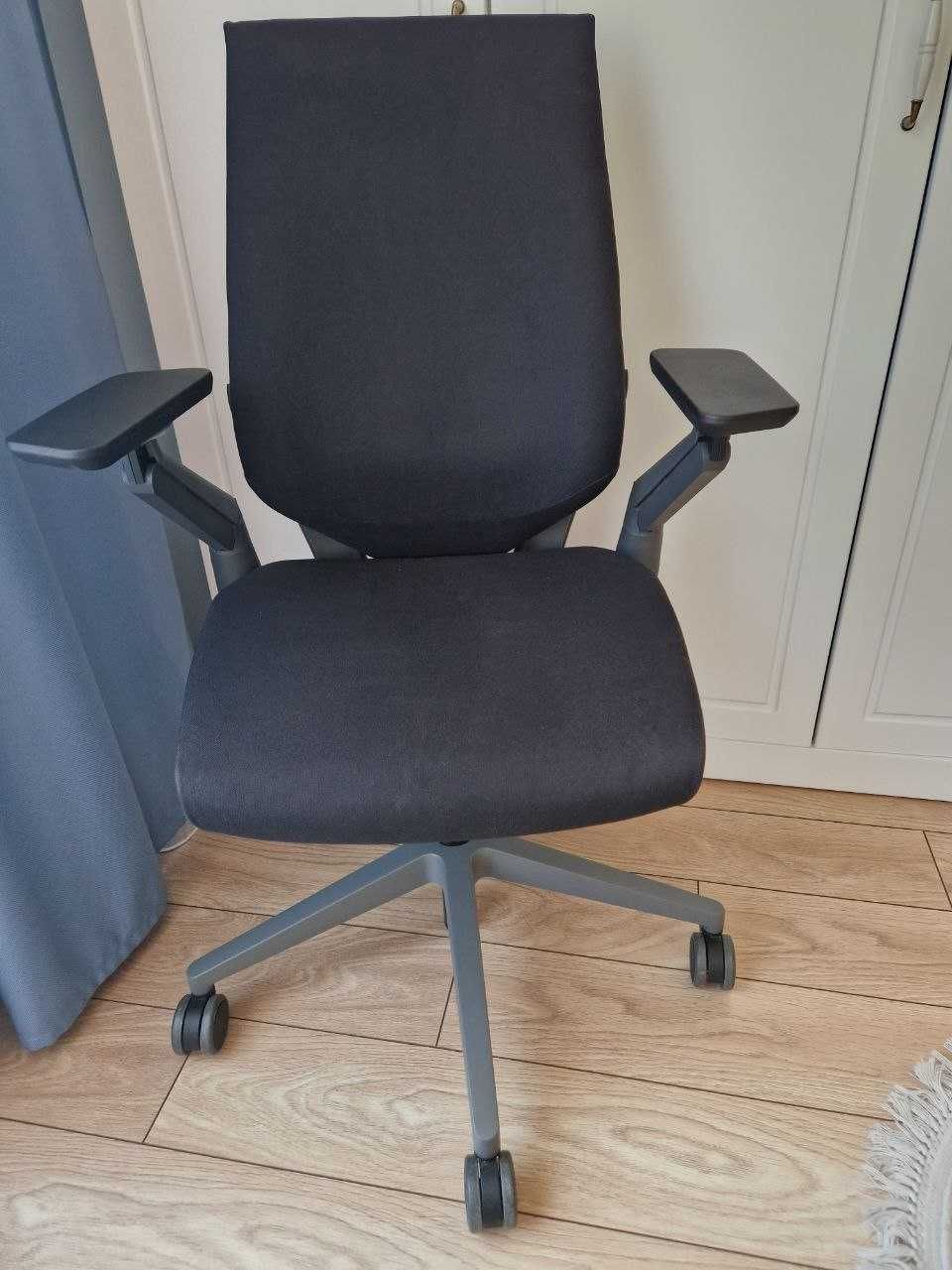 ергономичен стол Steelcase gesture