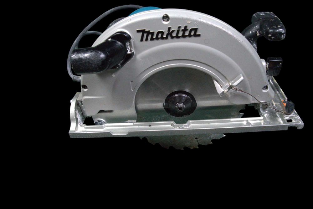Ferăstrău circular electric Makita 5903R