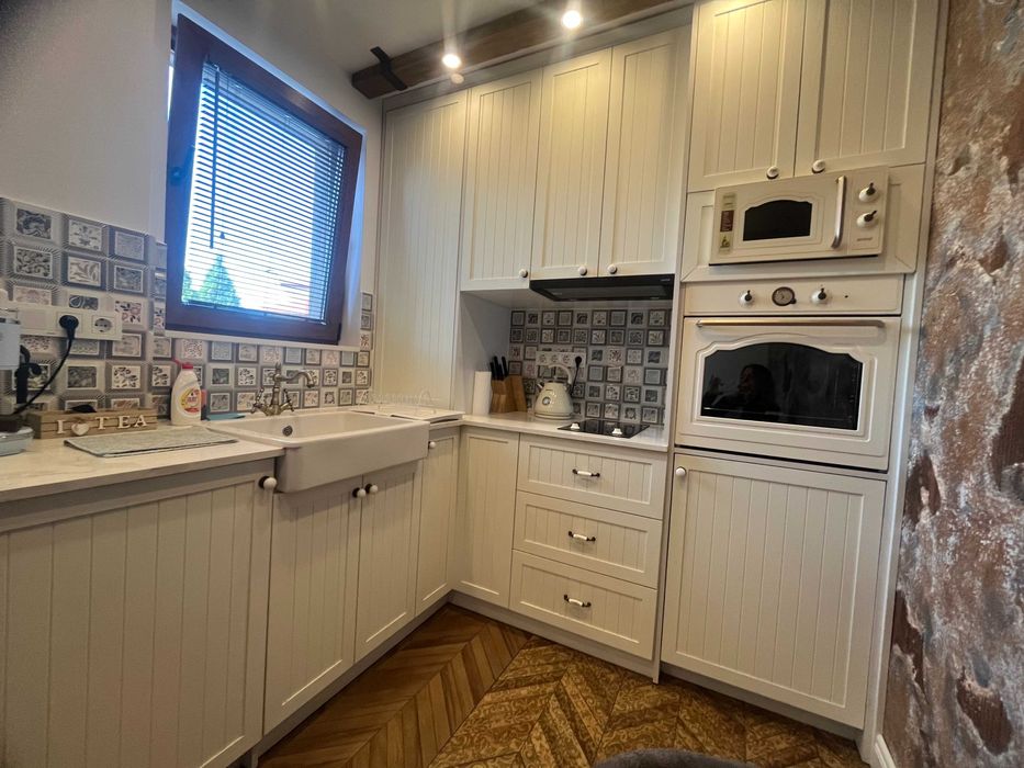 Луксозен двустаен апартамент под наем до река Дунав – център