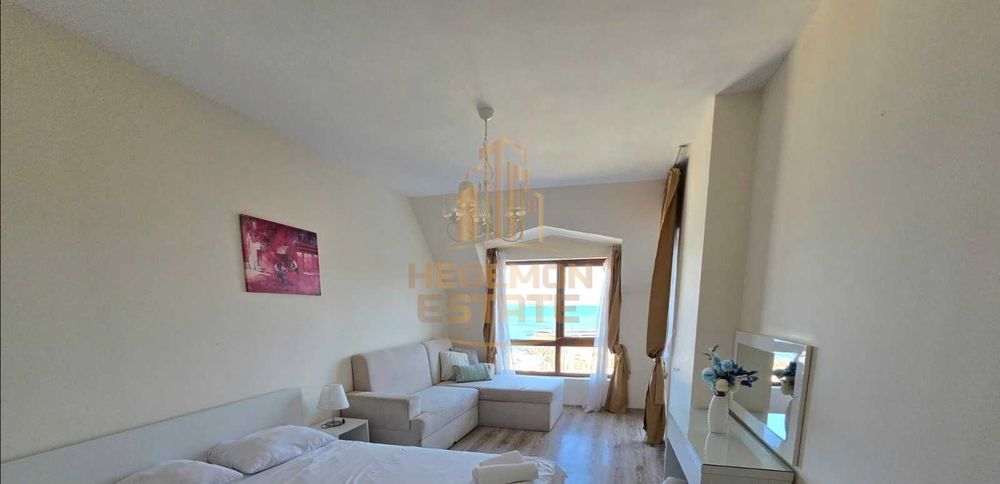 Продава се Двустаен апартамент в Варна, Аспарухово - 90 кв.м за 1556 €/кв.м - Снимка #1