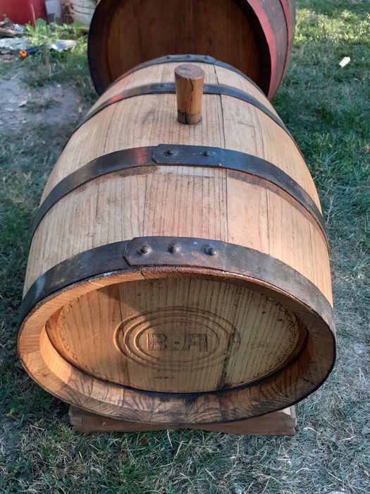 Butoi de țuicǎ, 10 l,  lemn dud