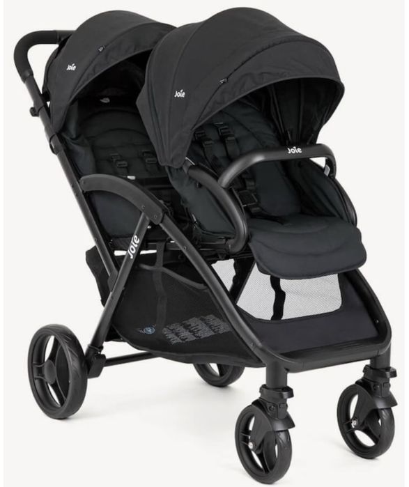 Детская коляска для двоих