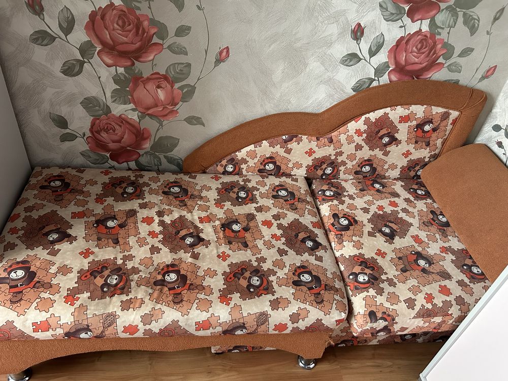 Продам детский диван