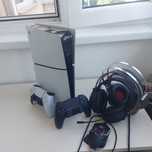 Playstation 5 + plus alte accesorii pentru gaming