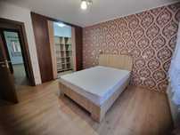 Apartament la curte