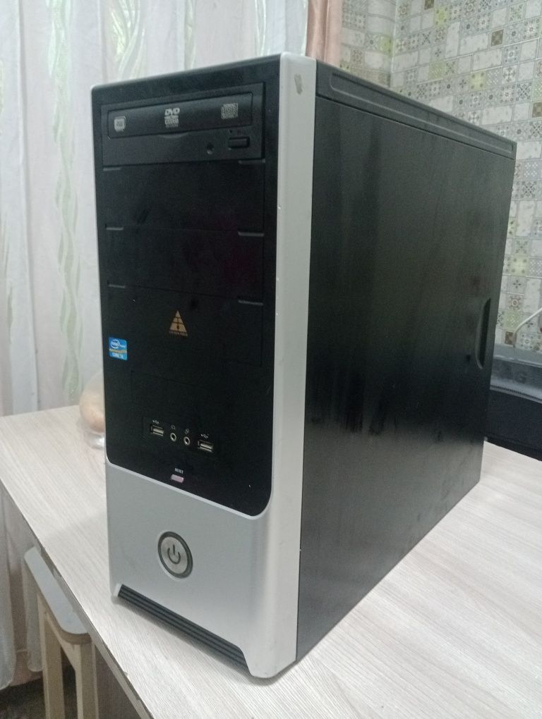 Продам компьютер без жёсткого диска