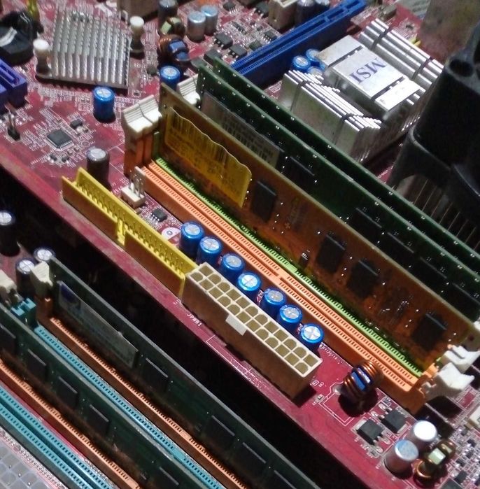 Лом плат и компьютеров