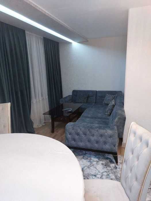 Массив Ц-2 (Алайский рынок)/Алея Гоголя/2х комнатная