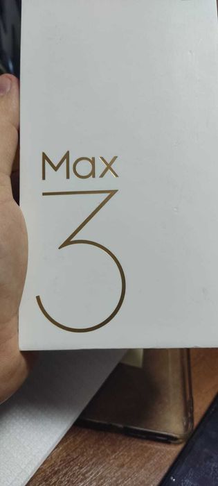 Смартфон Xiaomi Mi Max 3 4/64