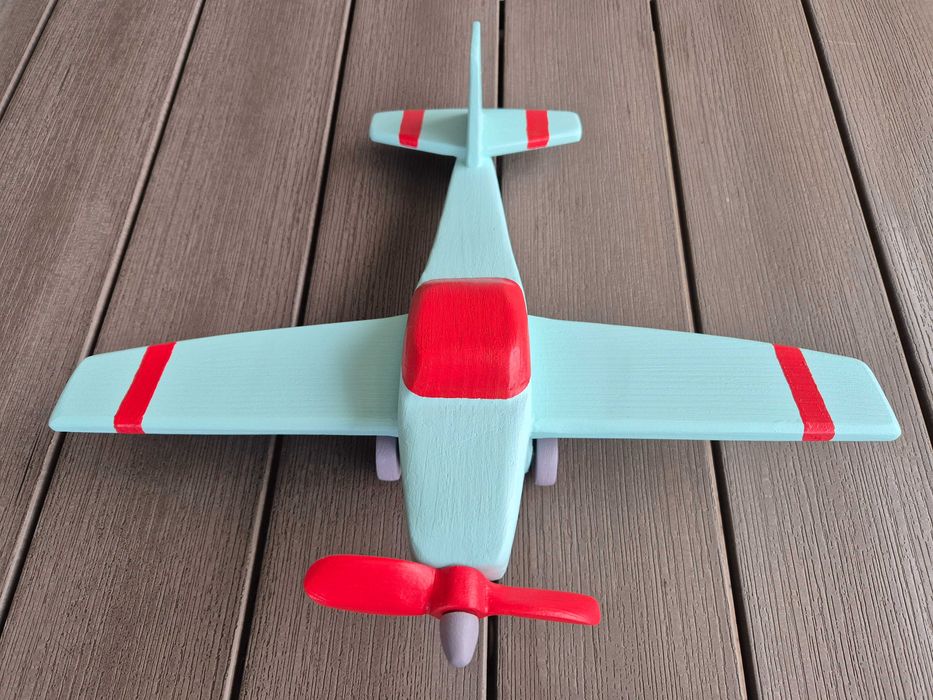 Avion din lemn jucarie unicat