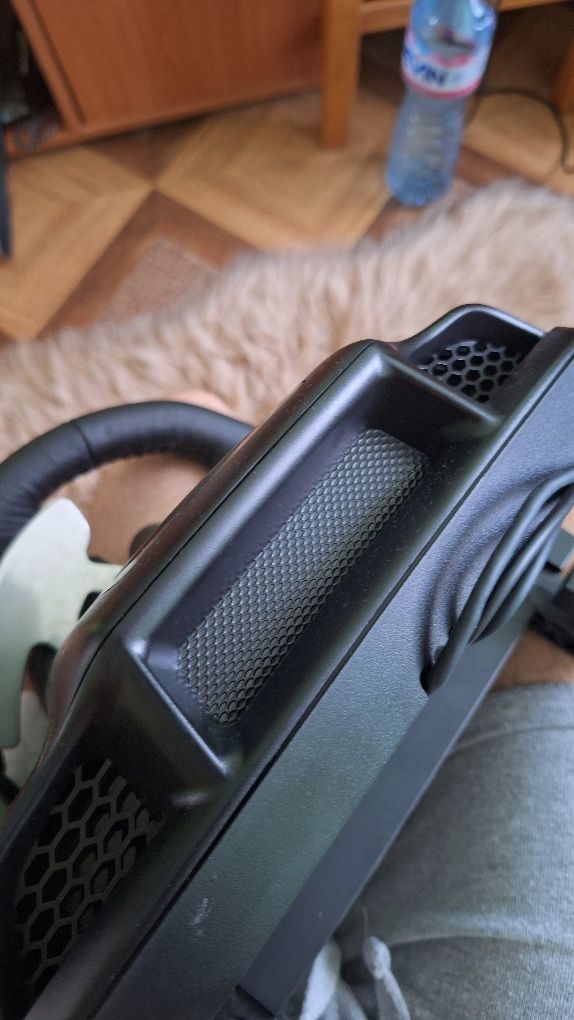 Гейминг волан Logitech G29