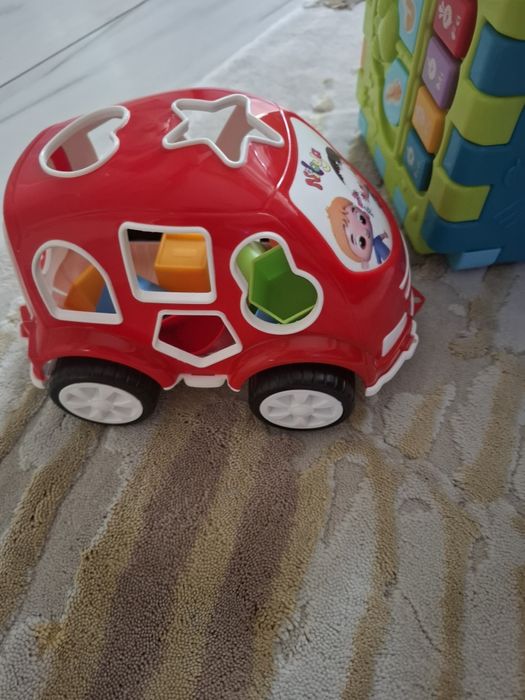 Интерактивни играчки