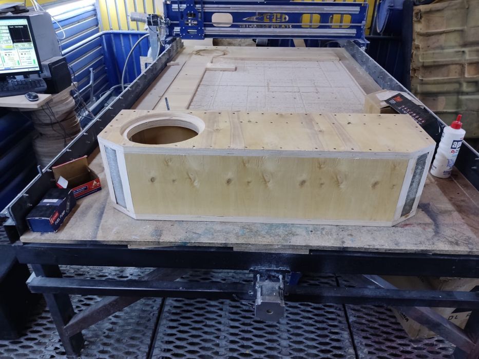 Срочно продам Станок ЧПУ