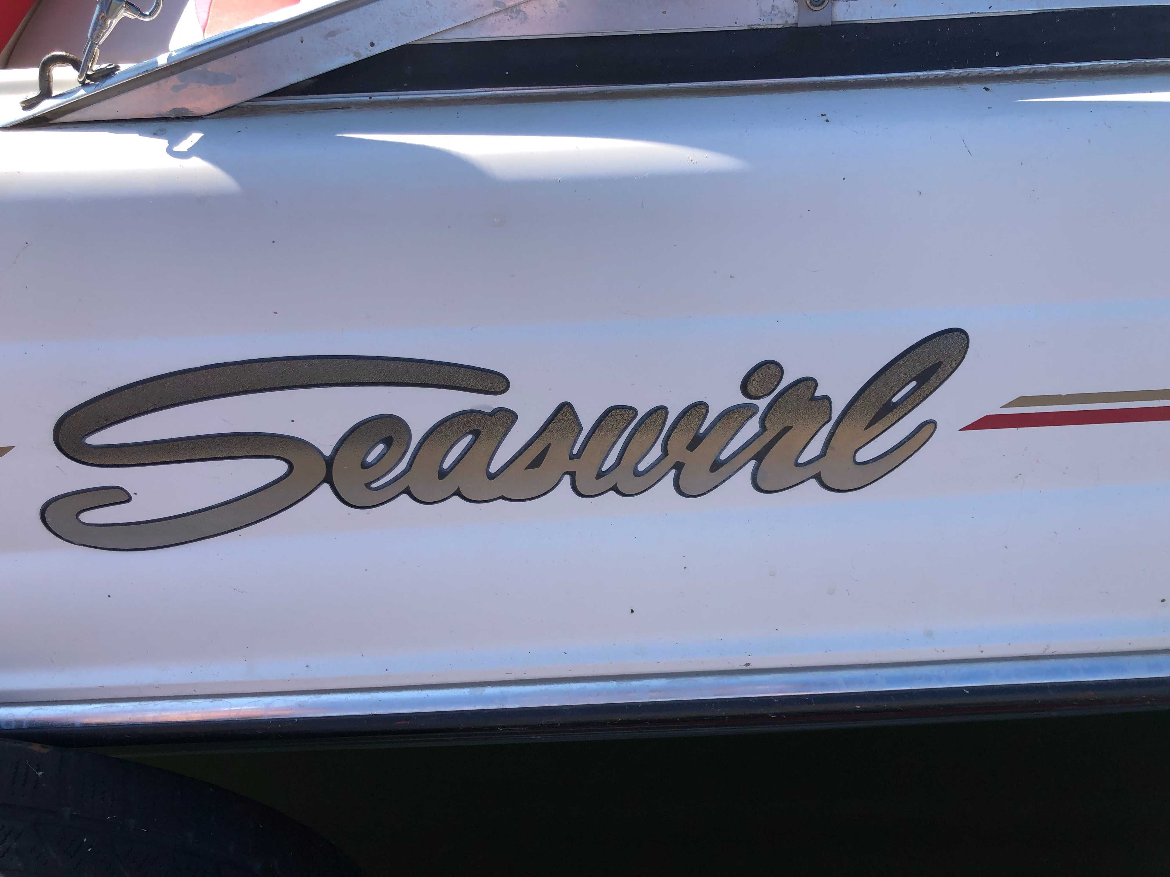 Моторна яхта SEASWIRL