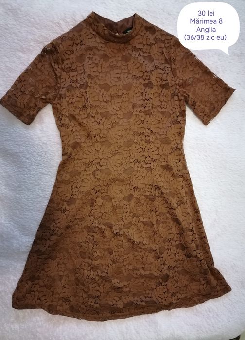 Vând rochițe purtate de cel mult 3 ori