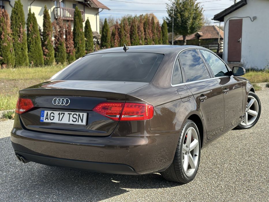 Audi A4 / Berlină / 2.0 TDI / 2012 / Mocca Brown / SportLine / EURO 5