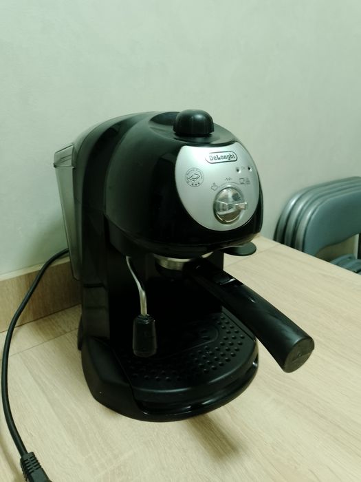Expresor de cafea DeLonghi!