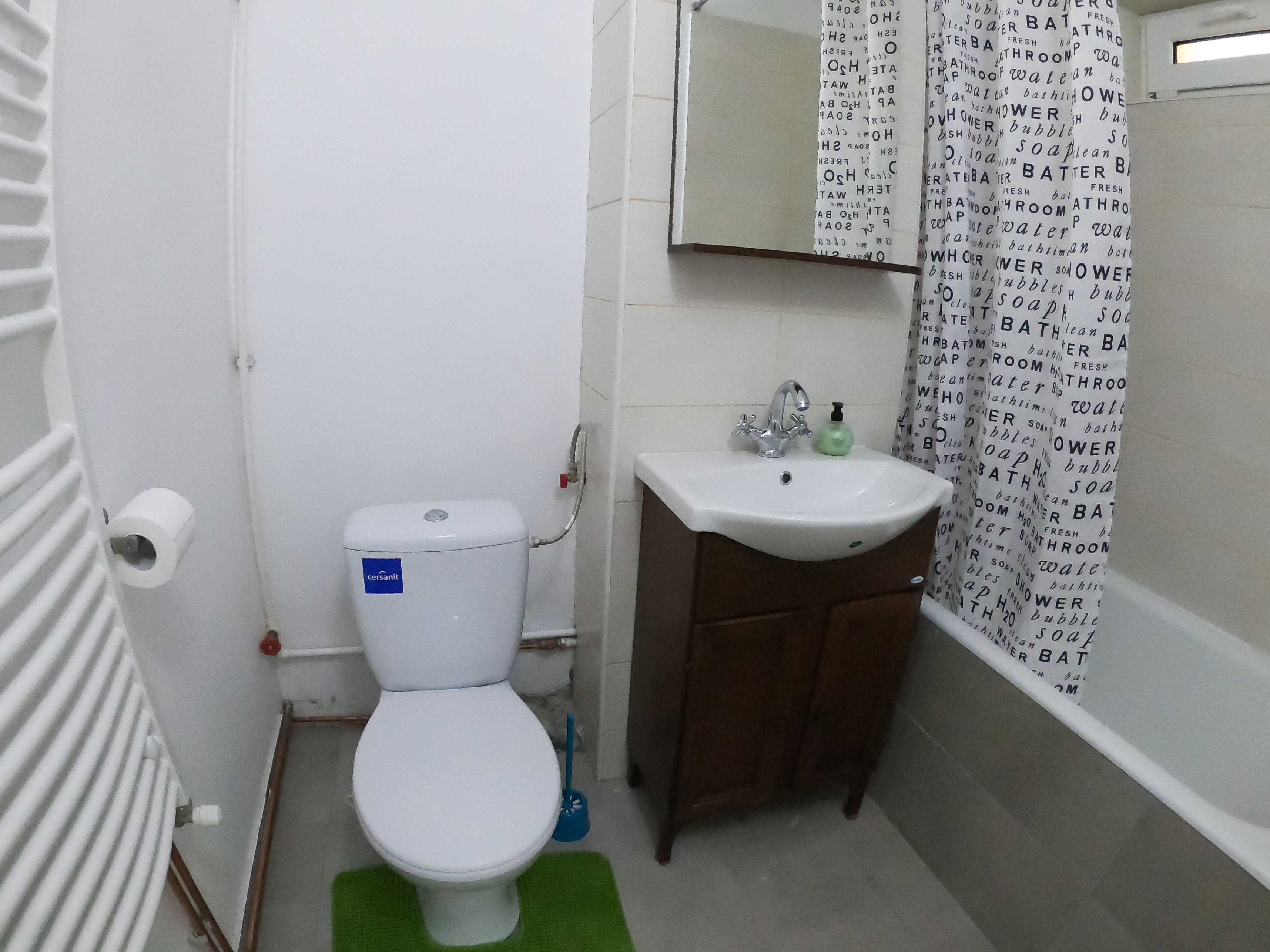 Vând apartament 2 camere decomandat