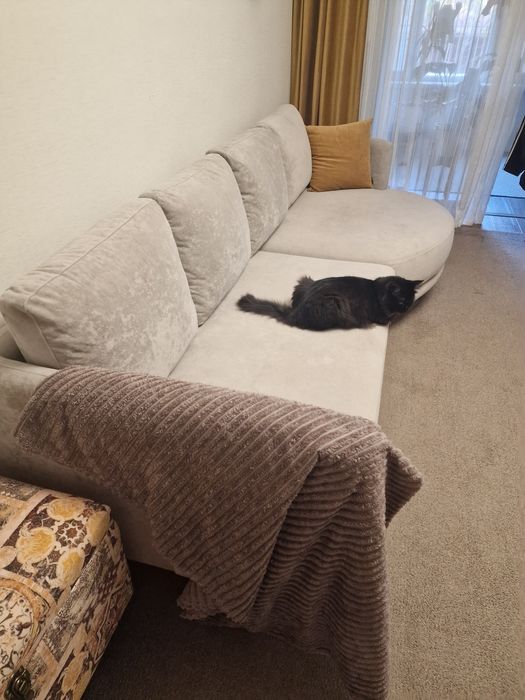 Диван от Кudiyarov Factory