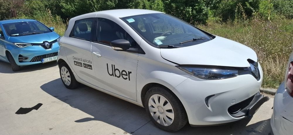 Închiriere Renault Zoe electric baterie 41 kw colantat UBER in Cluj