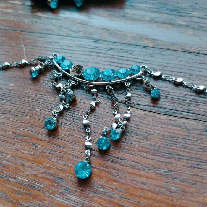 Женские украшения ( бижутерия)