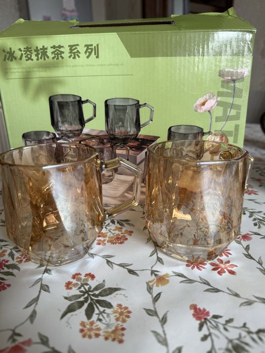 Продам набор чашек