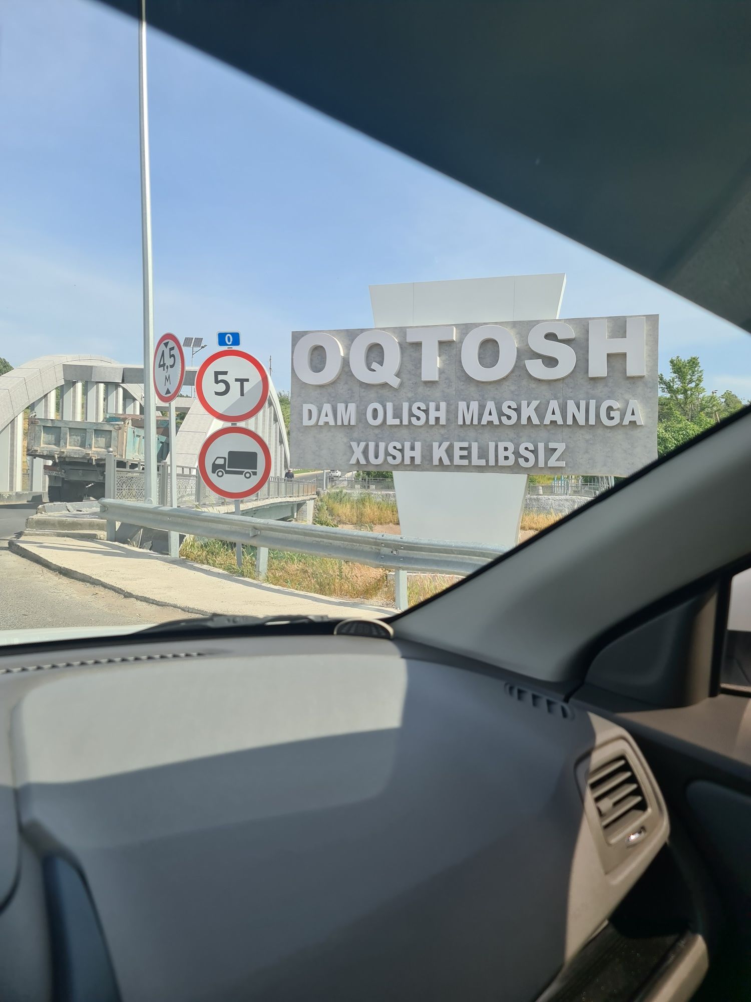 Oqtosh dacha oilaviy