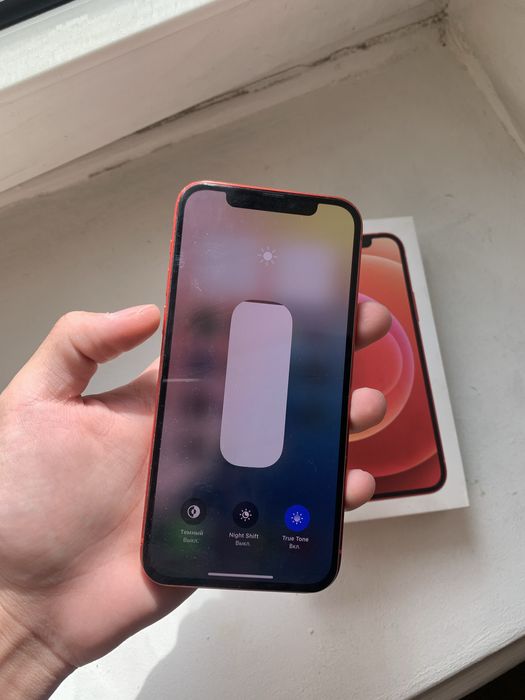 Iphone 12 64 красный