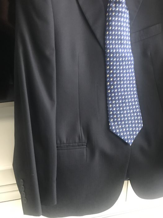 Sacou nou office si cravata cadou