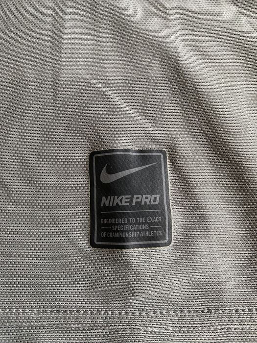 Мъжка сива блуза Nike - M