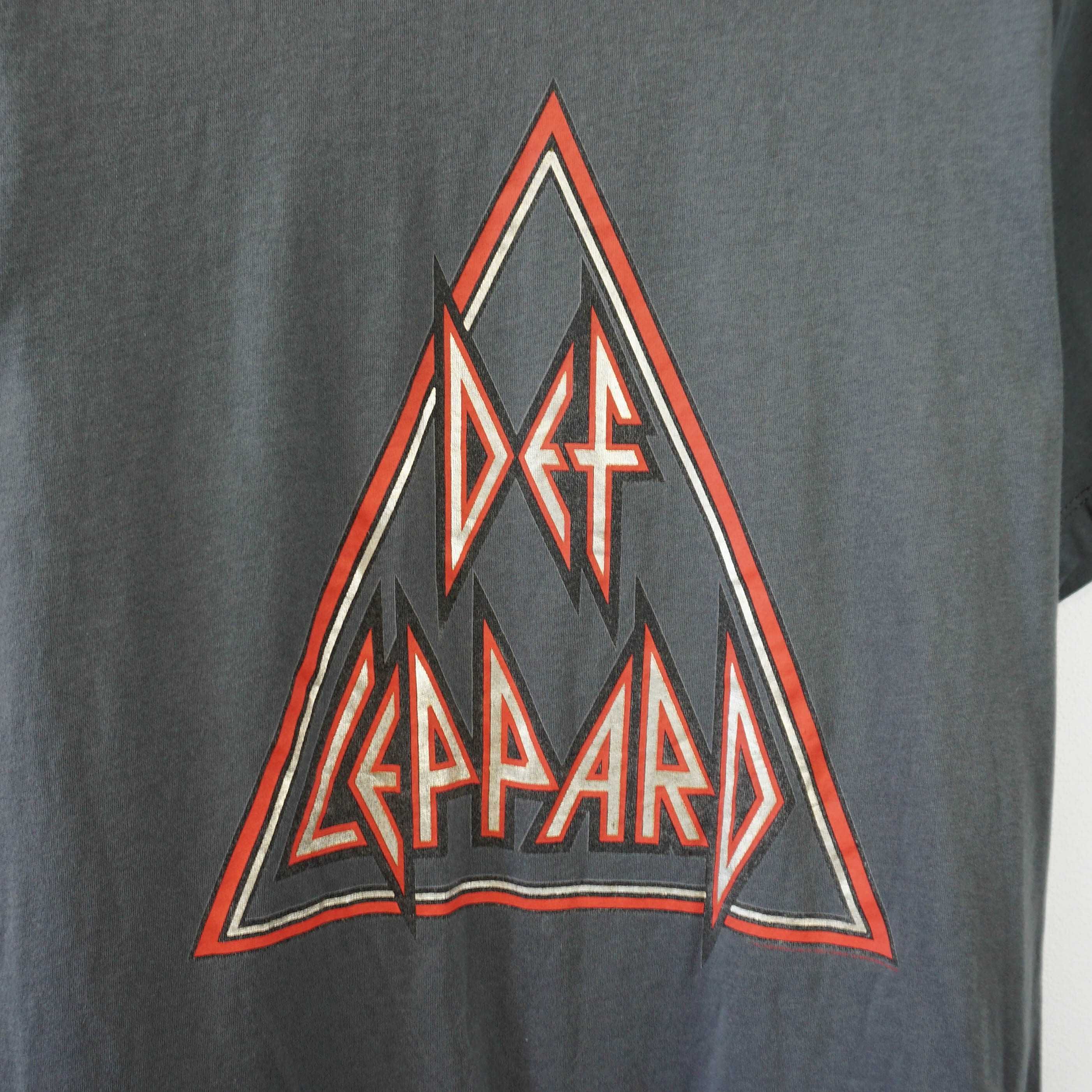 Разпродажба - DEF LEPPARD оригинална мъжка тениска с графика - М