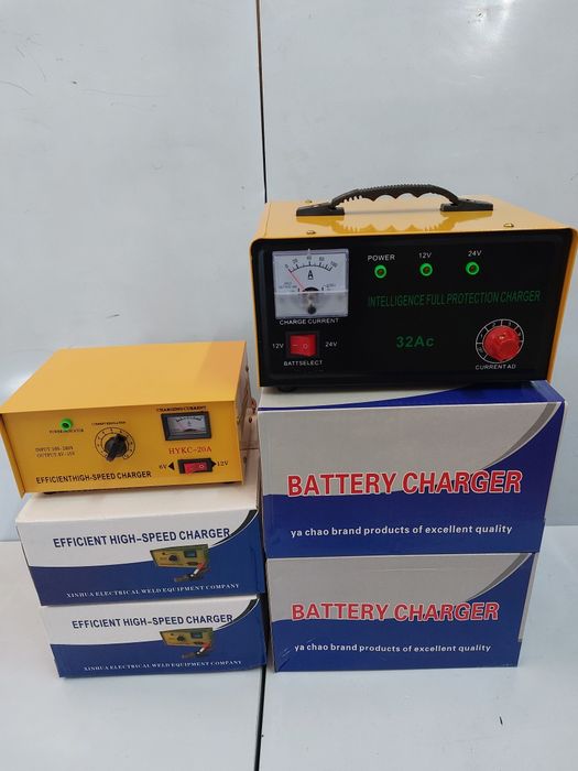 Зарядно за акумулатор 12 V. 6V, 8V, 12V