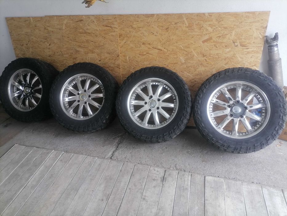 Продам комплект диски шины стояли на тундре